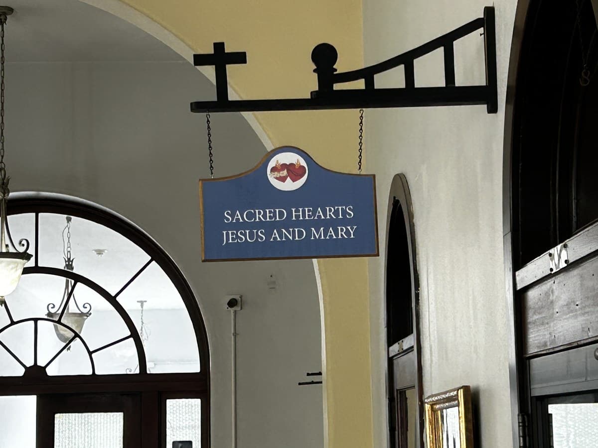 Sacred Hearts Jesus and Mary sign at our Cincinnati ministry location
